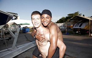 Gay Interracial Pictures